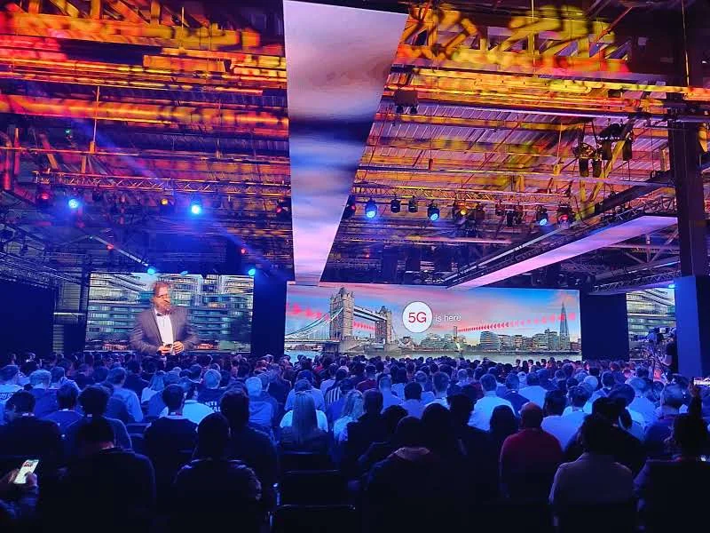 OnePlus launch keynote in London with a 5G is here slide